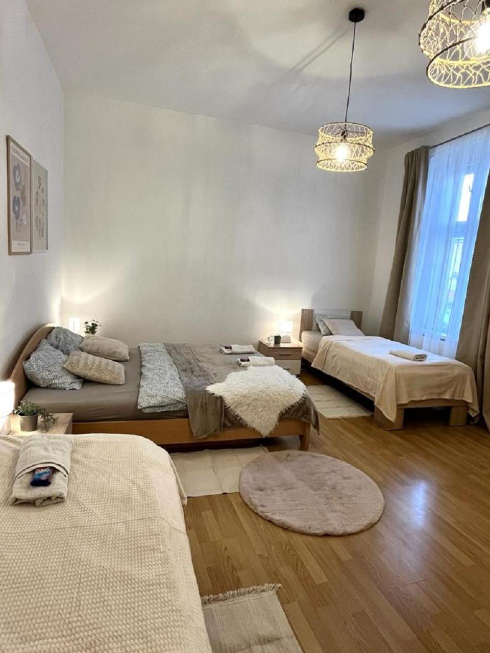 Apartment Olivia - Old Town Bratislava Ngoại thất bức ảnh